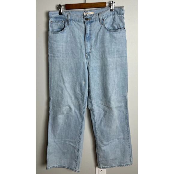 Levi’s High Waisted Straight Leg Jeans Light Wash Size 31x 29 100% Cotton Womens - Picture 1 of 11